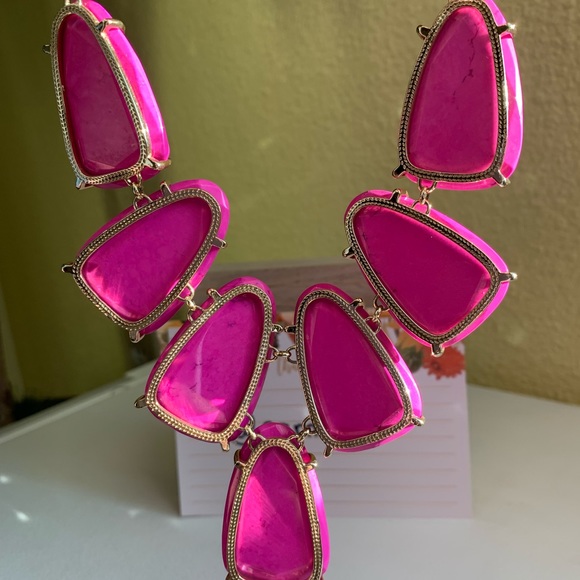 Kendra Scott Harlow statement necklace magenta neon pink rare barbie - Picture 5 of 11
